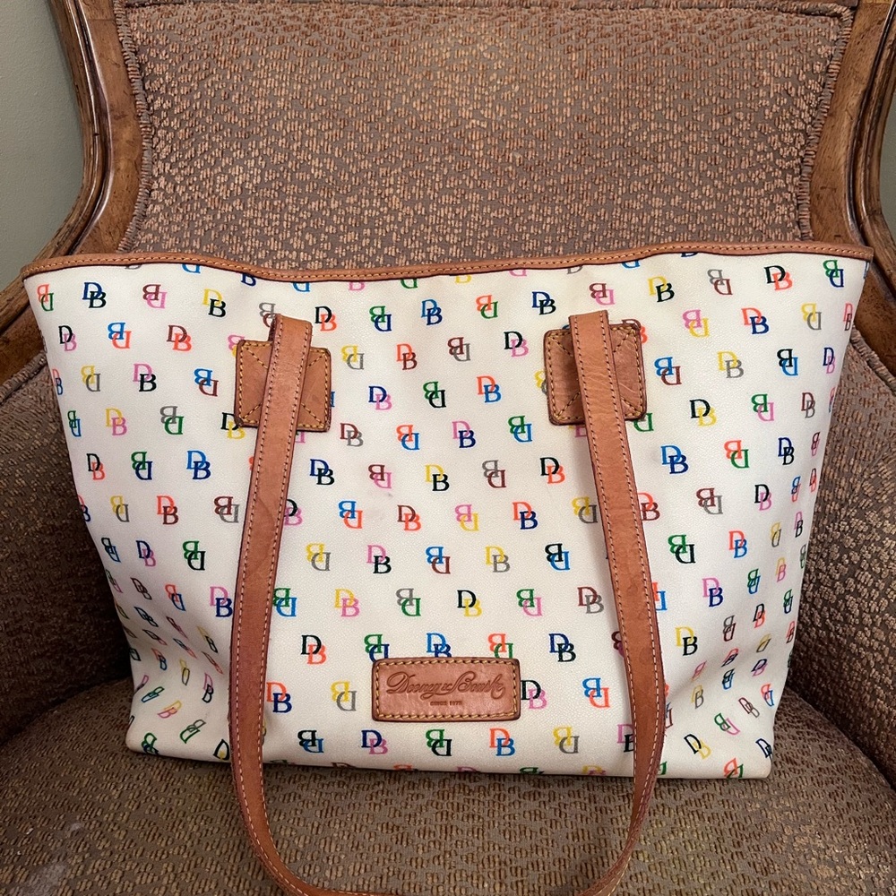 Dooney and Bourke white rainbow monogram large Cindy tote with accessories